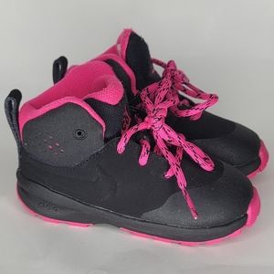 Baby Nike ACG boots size 7C